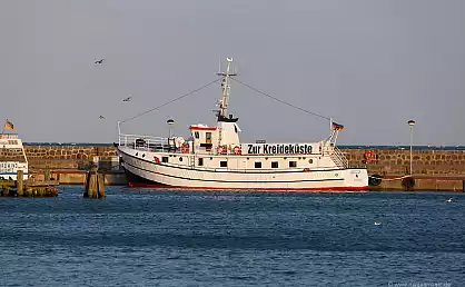 Angelausflugsschiff Can Cux im Hafen Sassnitz