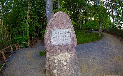Gedenkstein an der Viktoriasicht in der Stubnitz