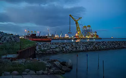 Hafen Mukran abends
