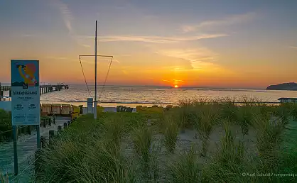Sonnenaufgang am Ostseestrand Binz
