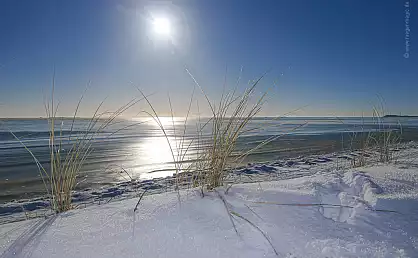 Blick auf den winterlichen Südstrand von Göhren