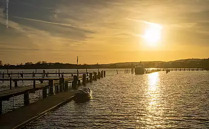 Abendsonne im April am Hafen Sellin