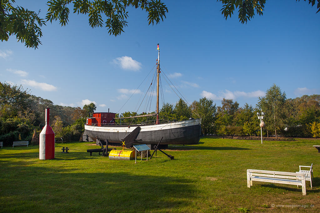 Museumsschiff Luise am Südstrand des Ostseebades Göhren